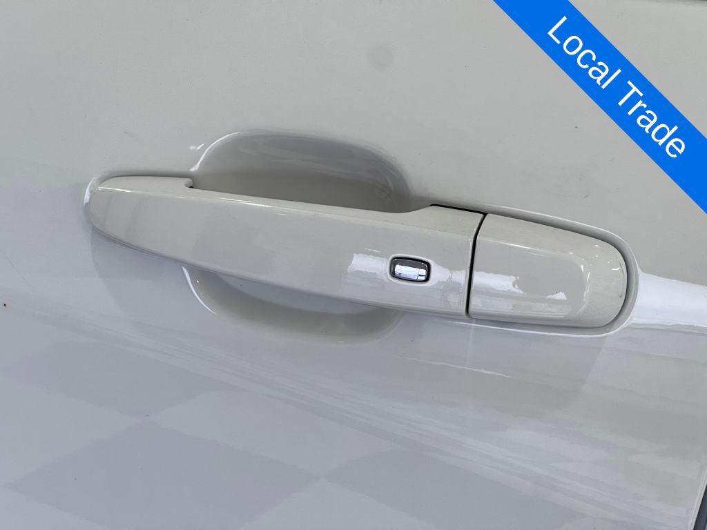 used 2021 Chevrolet Equinox car, priced at $18,998