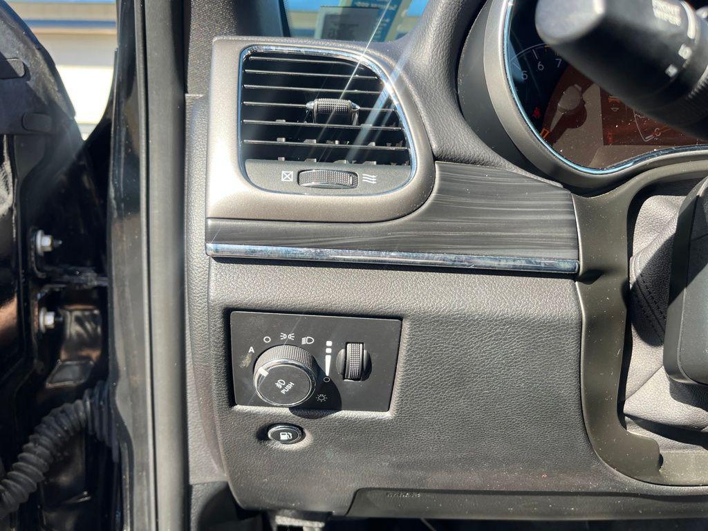 used 2020 Jeep Grand Cherokee car, priced at $22,177