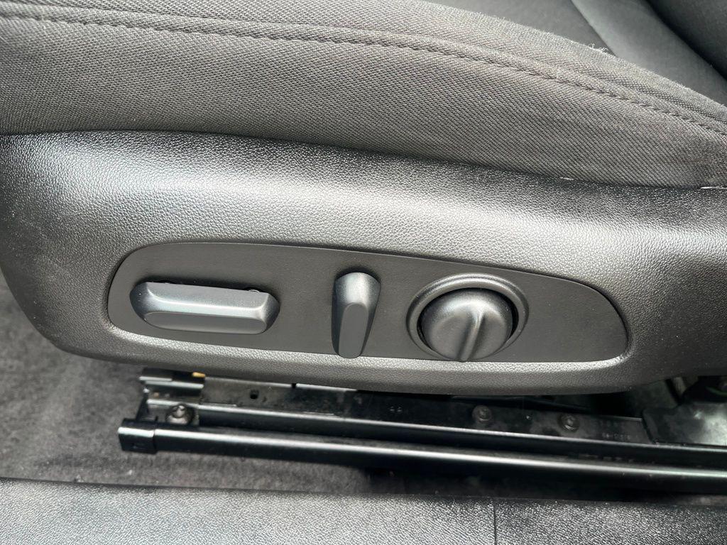 used 2018 Chevrolet Malibu car, priced at $12,079