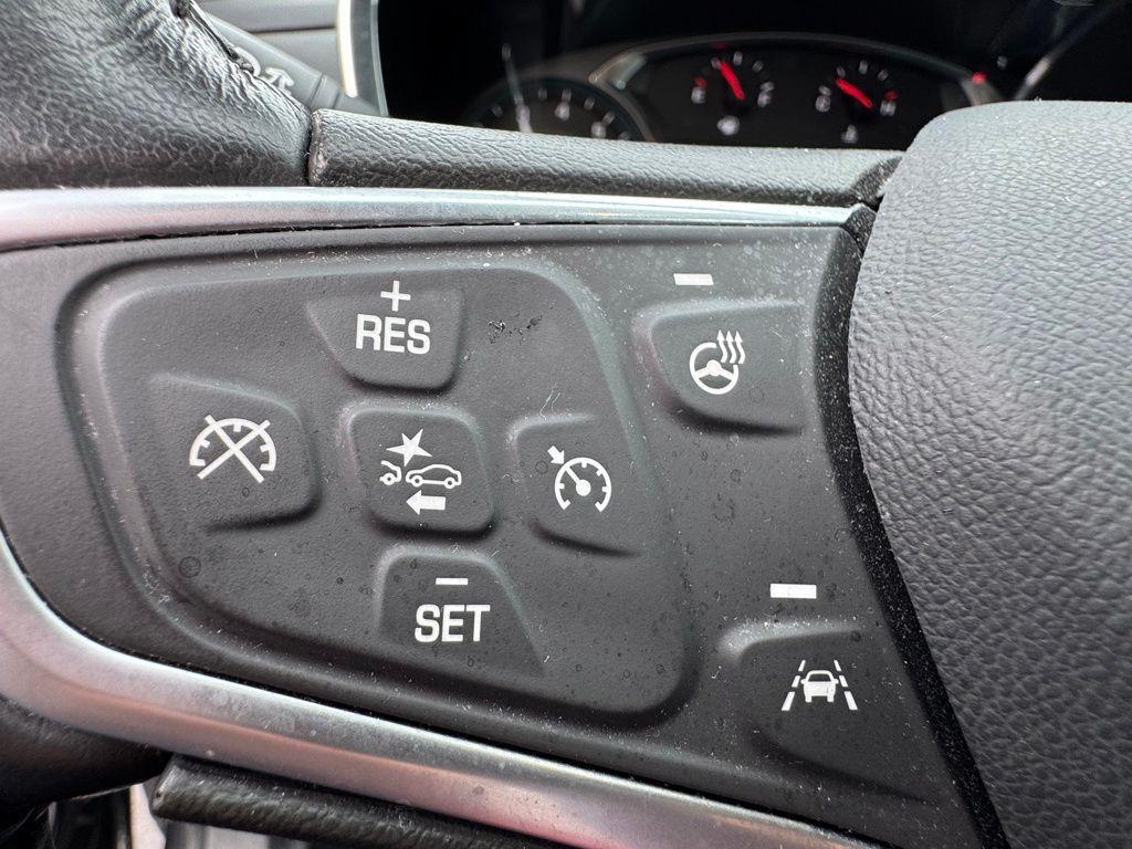 used 2022 Chevrolet Equinox car, priced at $24,927