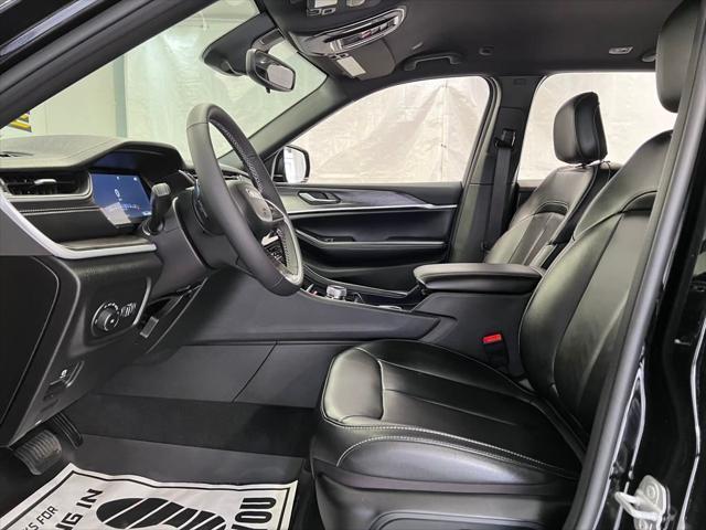 used 2024 Jeep Grand Cherokee car, priced at $42,989