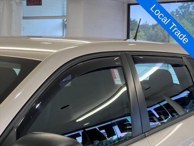 used 2014 Jeep Cherokee car, priced at $10,989