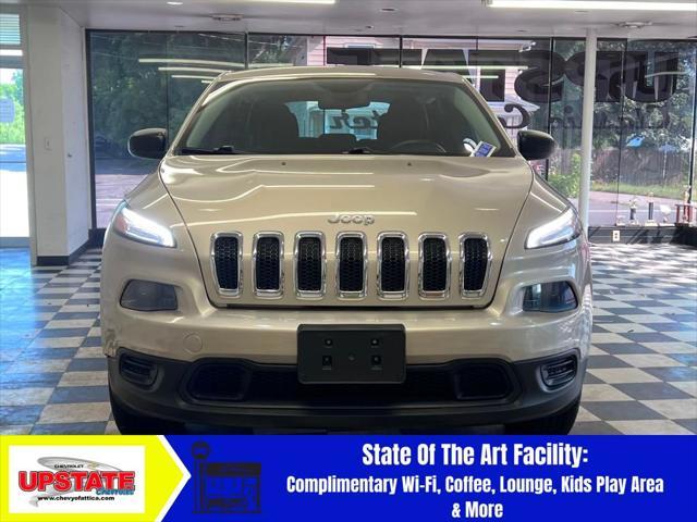 used 2014 Jeep Cherokee car, priced at $10,989