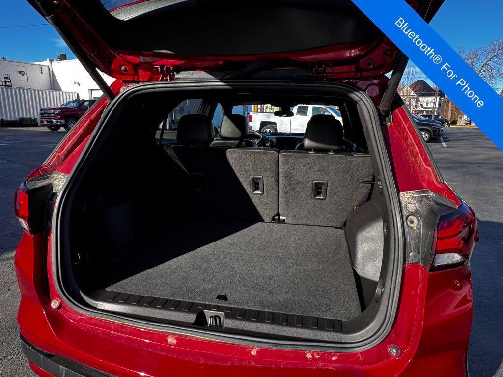 used 2024 Chevrolet Equinox car, priced at $27,989