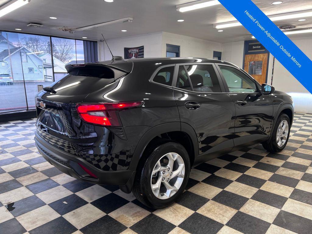 used 2024 Chevrolet Trax car, priced at $22,989