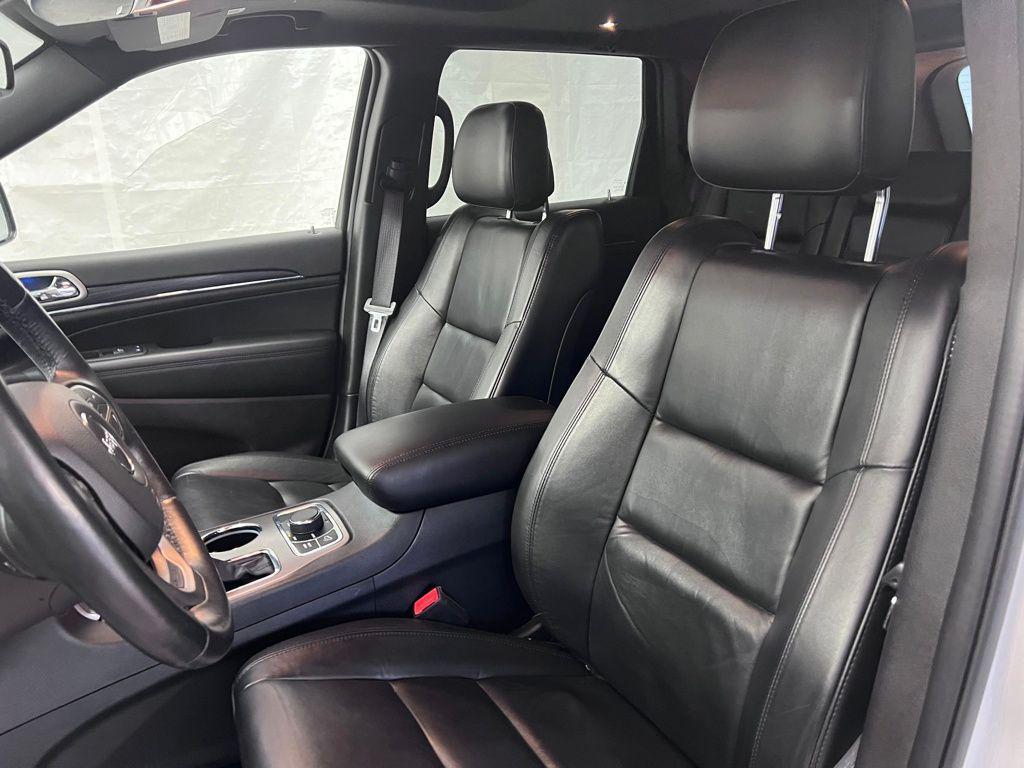 used 2020 Jeep Grand Cherokee car, priced at $24,989
