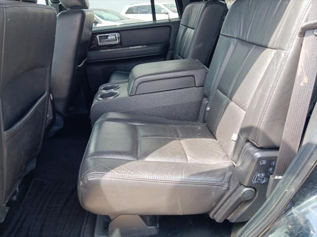 used 2009 Lincoln Navigator car, priced at $8,500