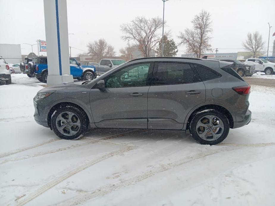 used 2023 Ford Escape car, priced at $29,900