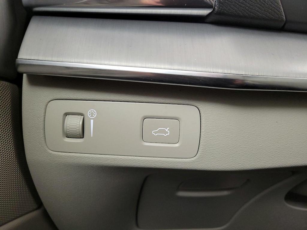used 2022 Volvo XC90 car, priced at $32,998
