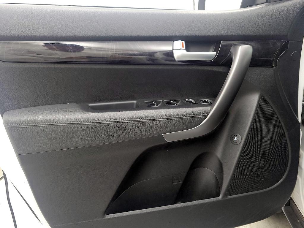 used 2015 Kia Sorento car, priced at $19,998