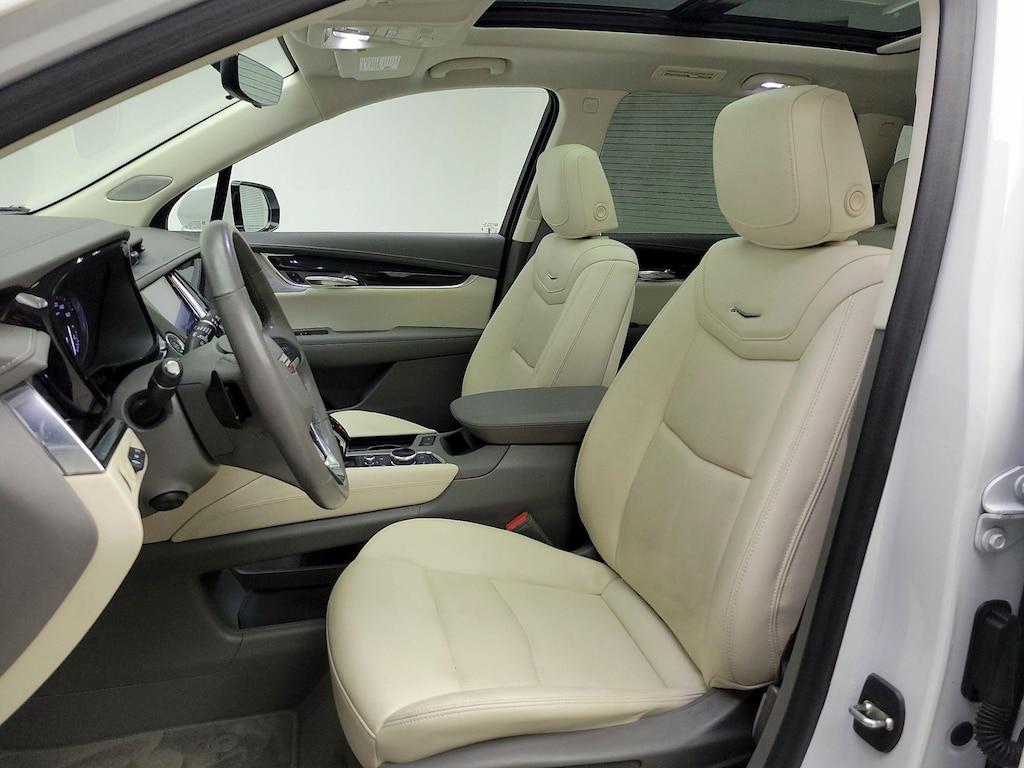used 2022 Cadillac XT6 car, priced at $43,998