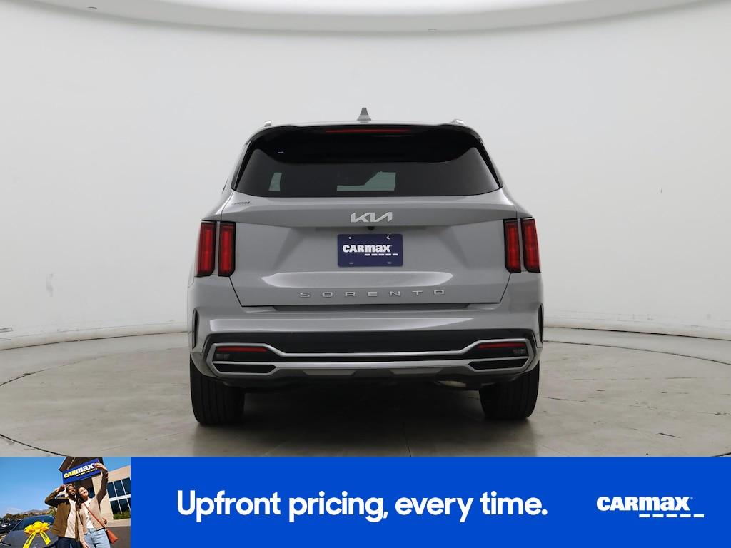 used 2022 Kia Sorento car, priced at $28,998