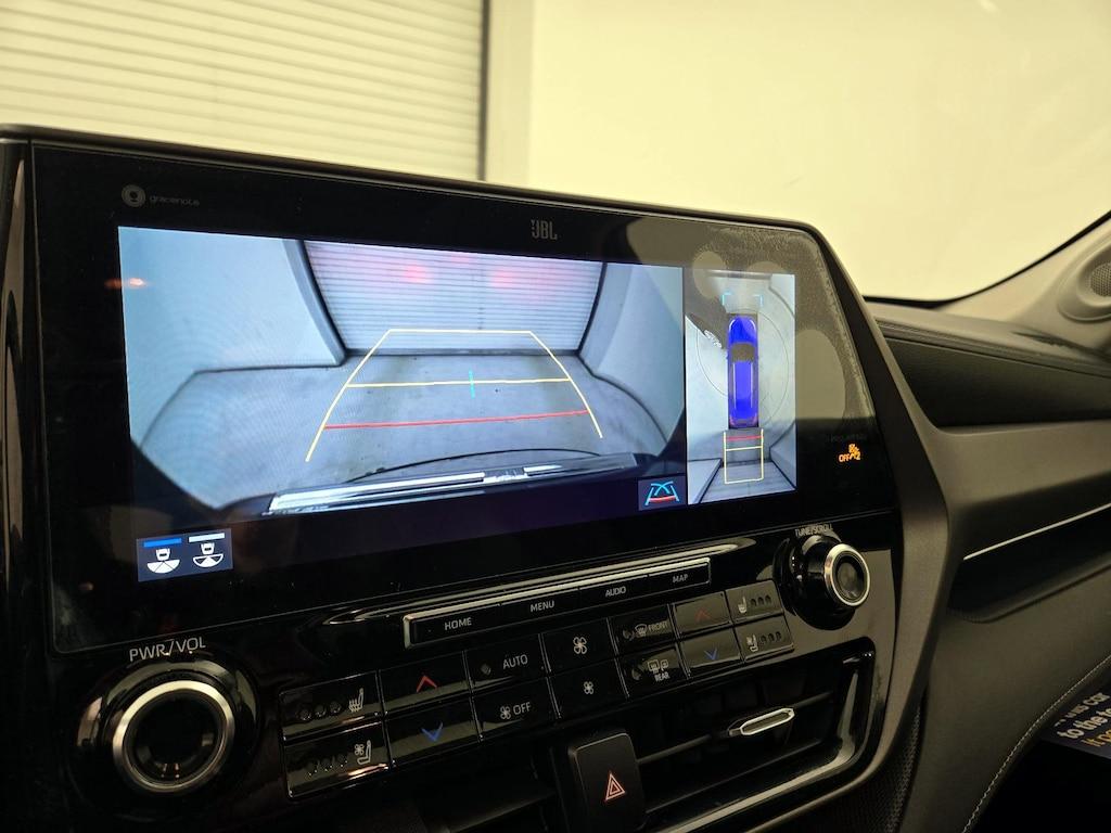 used 2021 Toyota Highlander car, priced at $38,998