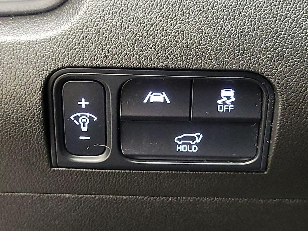 used 2022 Kia Sorento car, priced at $34,998