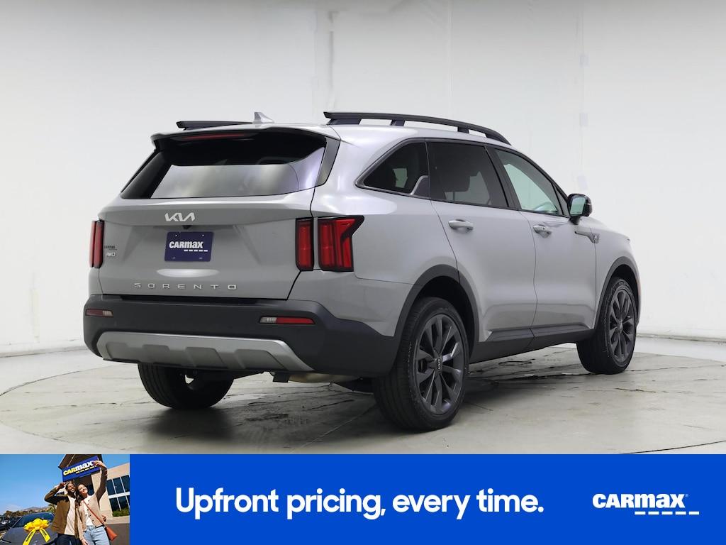 used 2022 Kia Sorento car, priced at $34,998