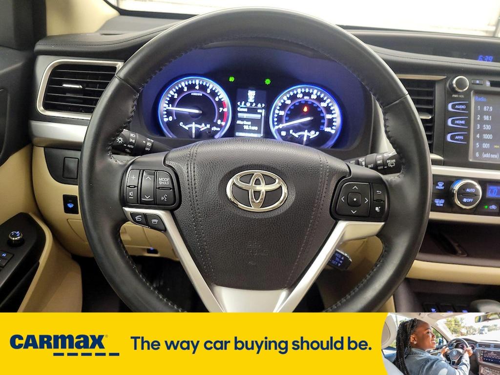 used 2016 Toyota Highlander car, priced at $24,998