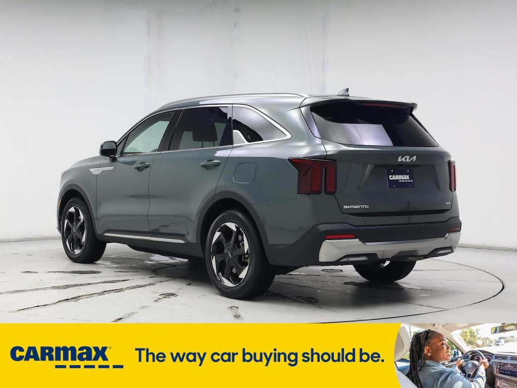 used 2025 Kia Sorento Hybrid car, priced at $36,998