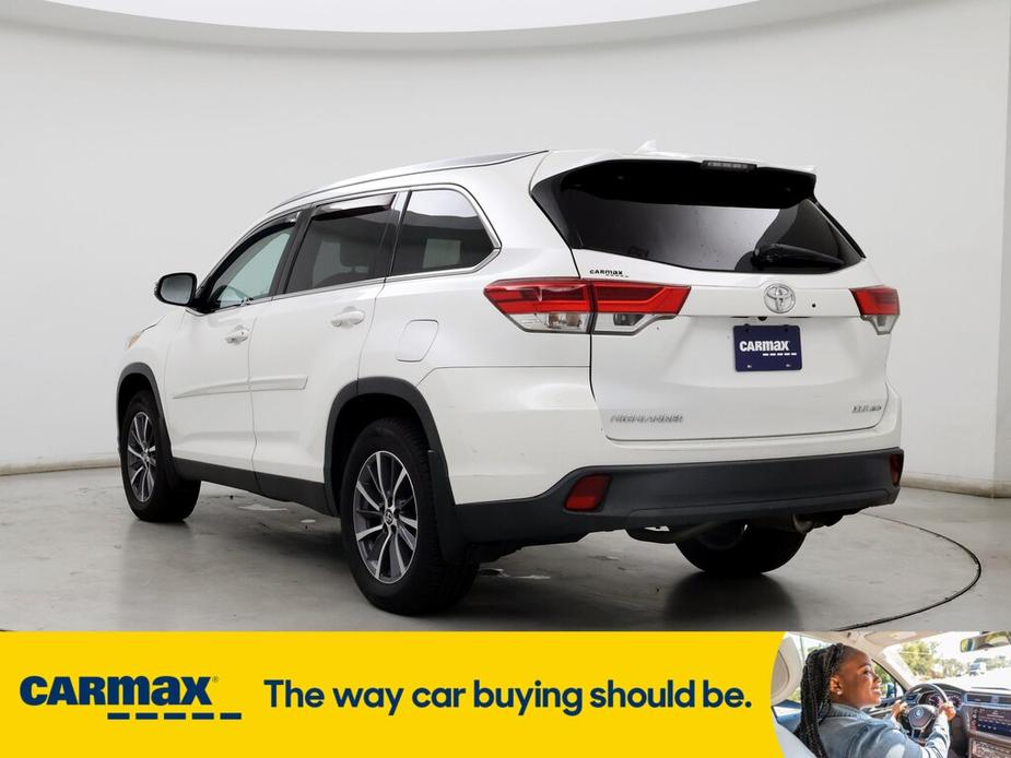 used 2019 Toyota Highlander car, priced at $34,998