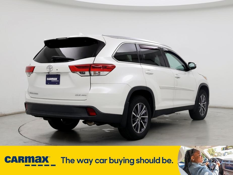 used 2019 Toyota Highlander car, priced at $34,998