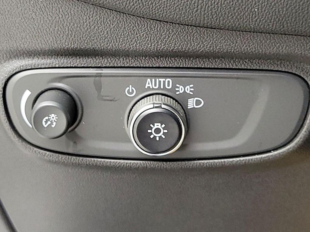 used 2022 Chevrolet Equinox car, priced at $25,998