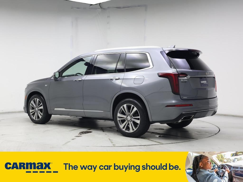 used 2022 Cadillac XT6 car, priced at $31,998
