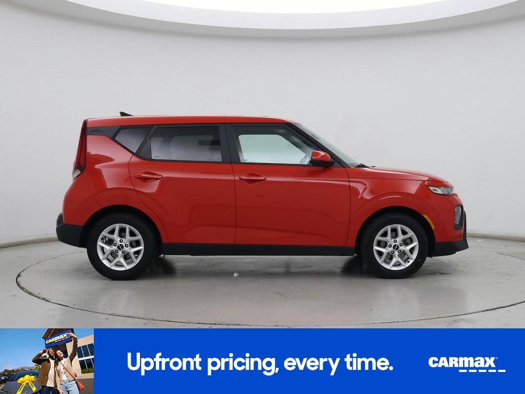 used 2022 Kia Soul car, priced at $17,998