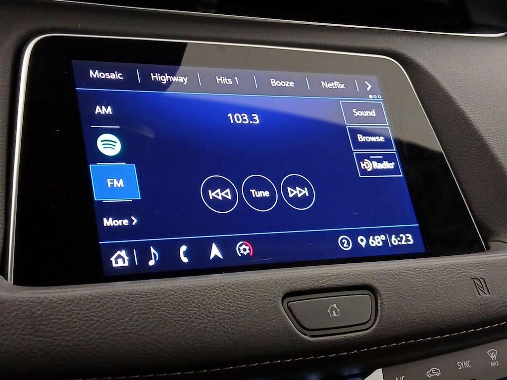 used 2020 Cadillac XT4 car, priced at $22,998