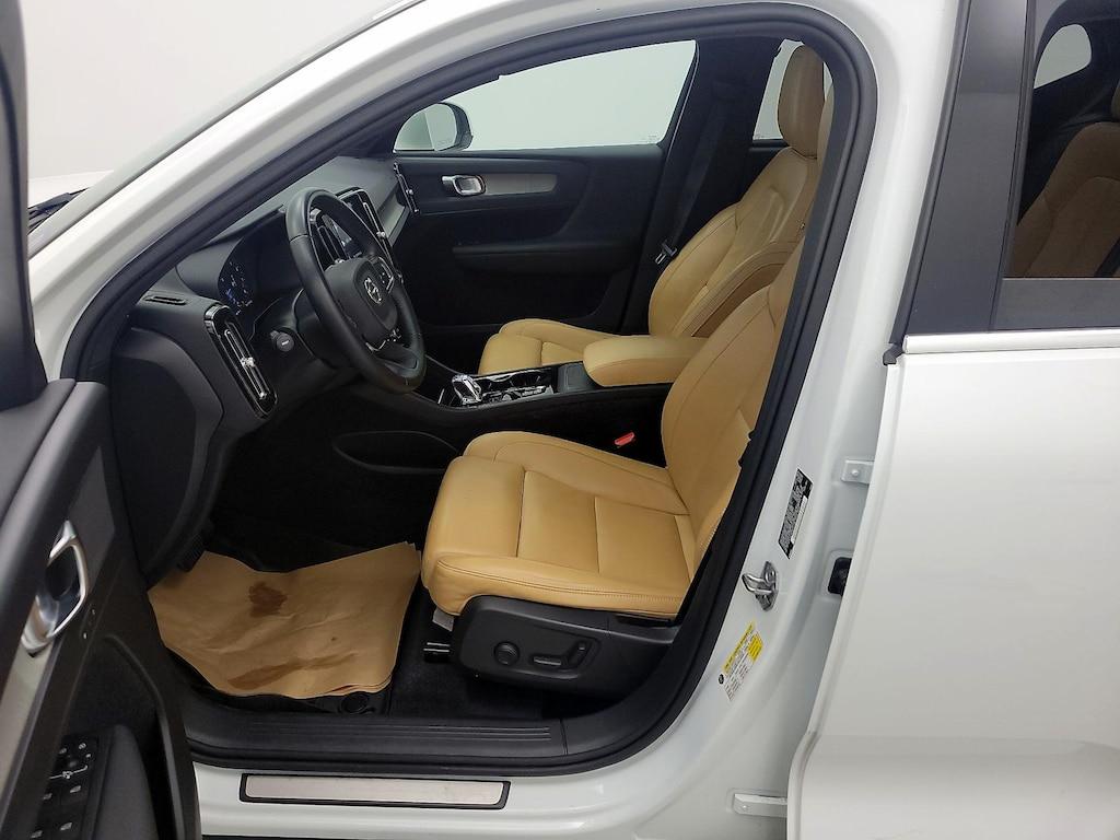 used 2019 Volvo XC40 car, priced at $26,998