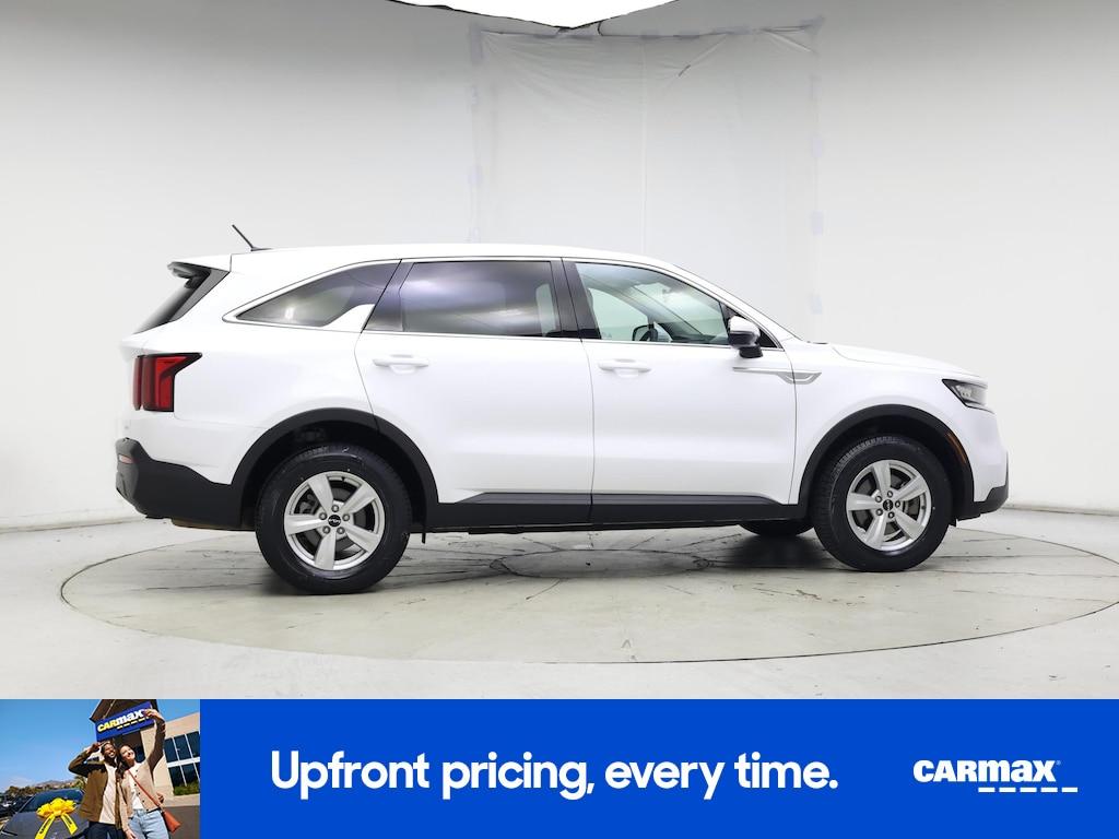 used 2023 Kia Sorento car, priced at $23,998