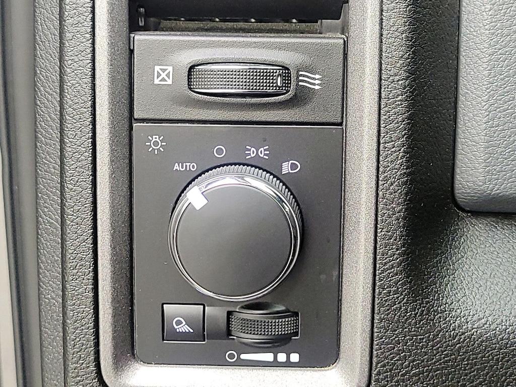 used 2019 Ram 1500 Classic car, priced at $24,998