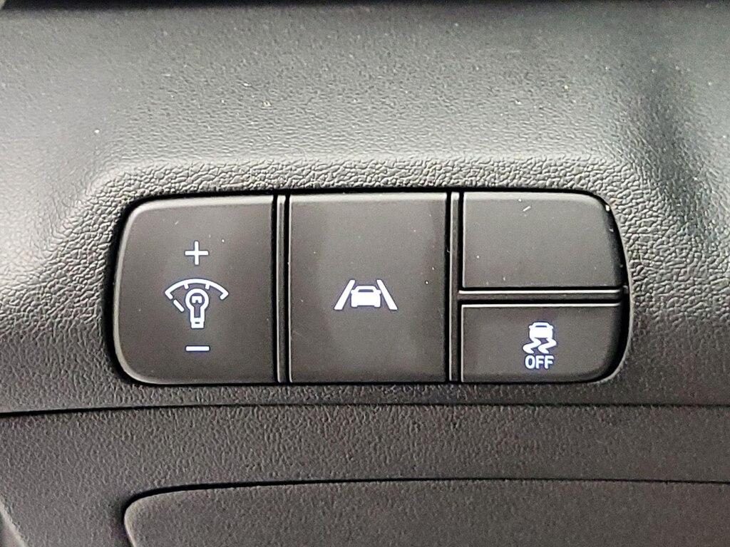 used 2022 Hyundai Elantra car, priced at $27,998