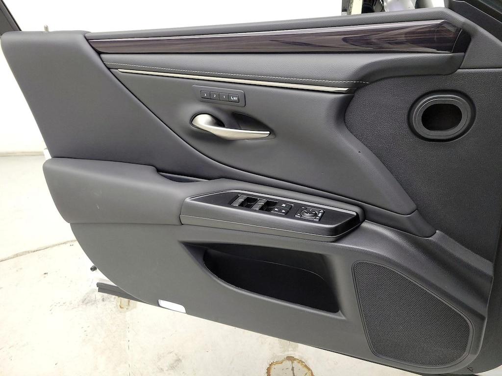 used 2021 Lexus ES 350 car, priced at $32,998