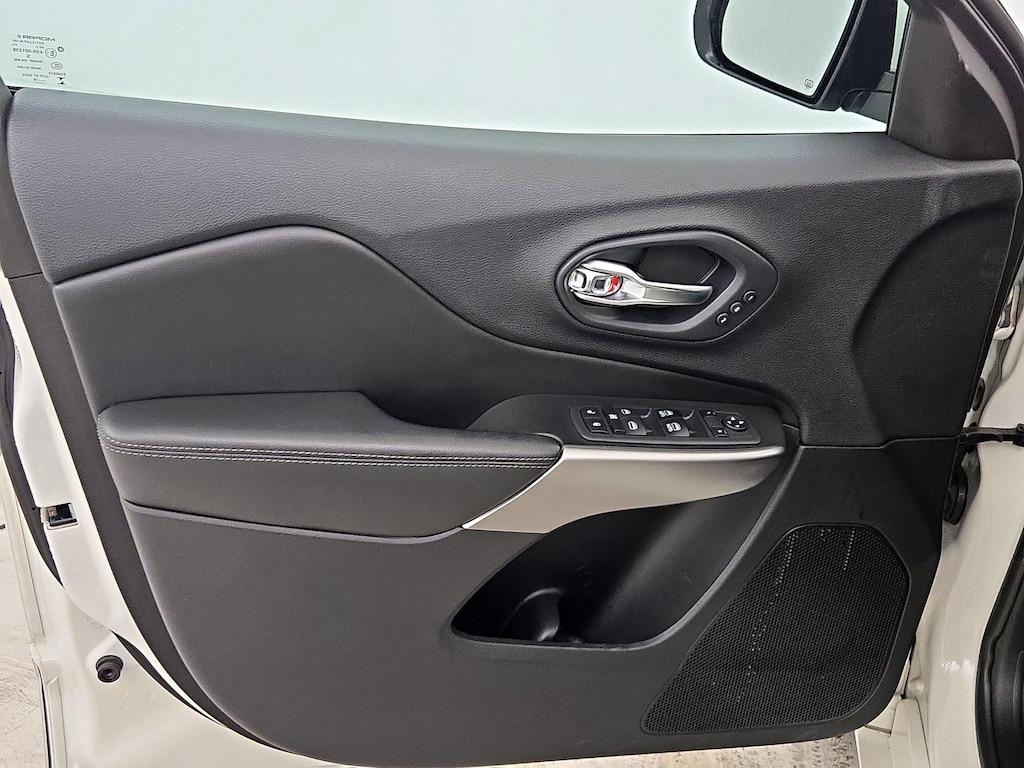 used 2019 Jeep Cherokee car, priced at $24,998