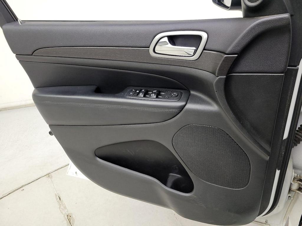used 2017 Jeep Grand Cherokee car, priced at $17,998