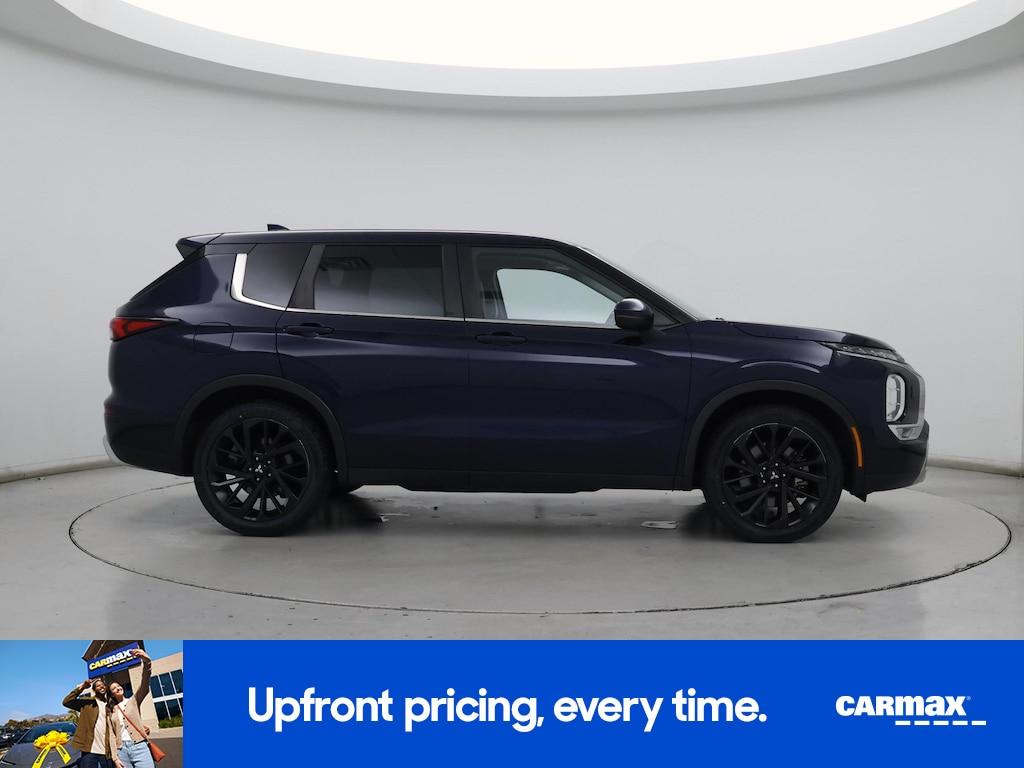 used 2022 Mitsubishi Outlander car, priced at $25,998