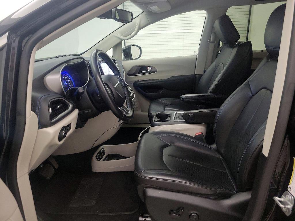 used 2021 Chrysler Pacifica car, priced at $32,998
