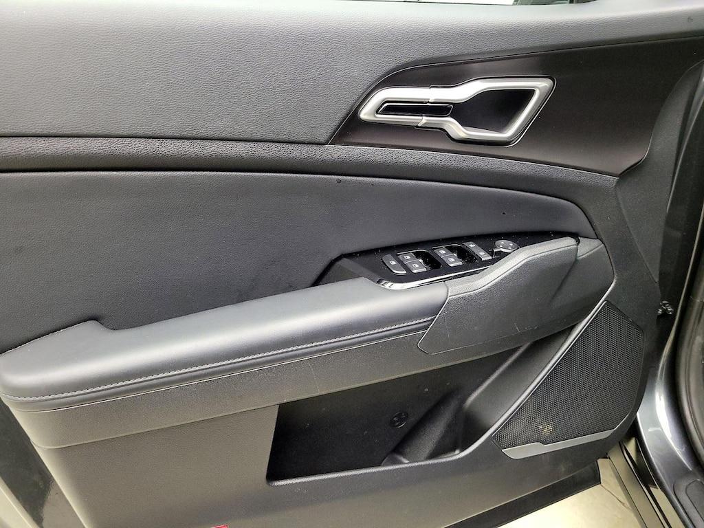 used 2025 Kia Sportage car, priced at $27,998