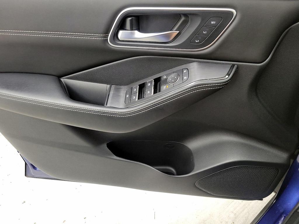 used 2023 Nissan Rogue car, priced at $29,998