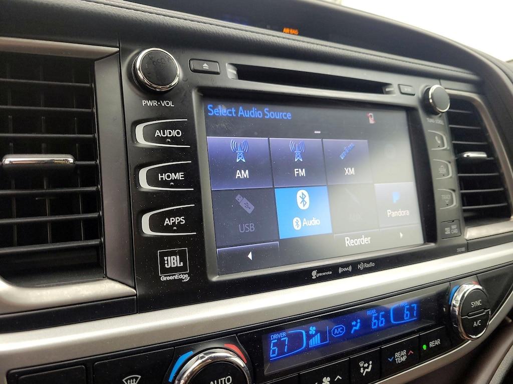used 2017 Toyota Highlander Hybrid car, priced at $30,998