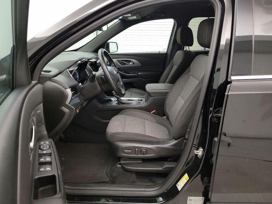 used 2023 Chevrolet Traverse car, priced at $26,998