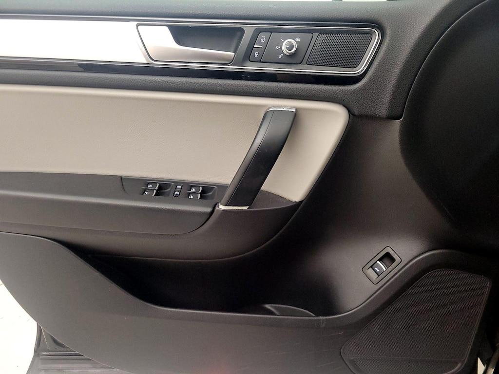 used 2017 Volkswagen Touareg car, priced at $23,998