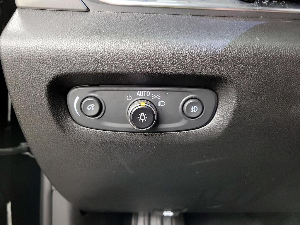 used 2021 Chevrolet Traverse car, priced at $31,998