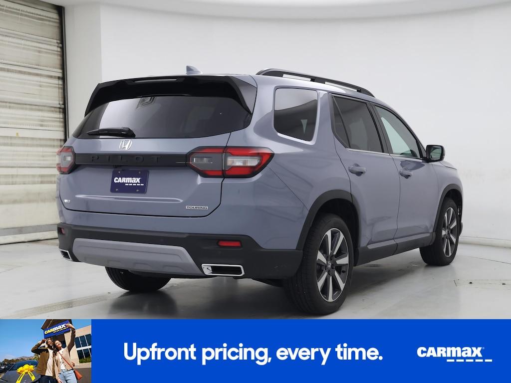 used 2025 Honda Pilot car, priced at $48,998