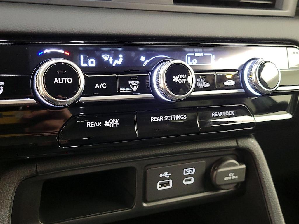 used 2025 Honda Pilot car, priced at $48,998