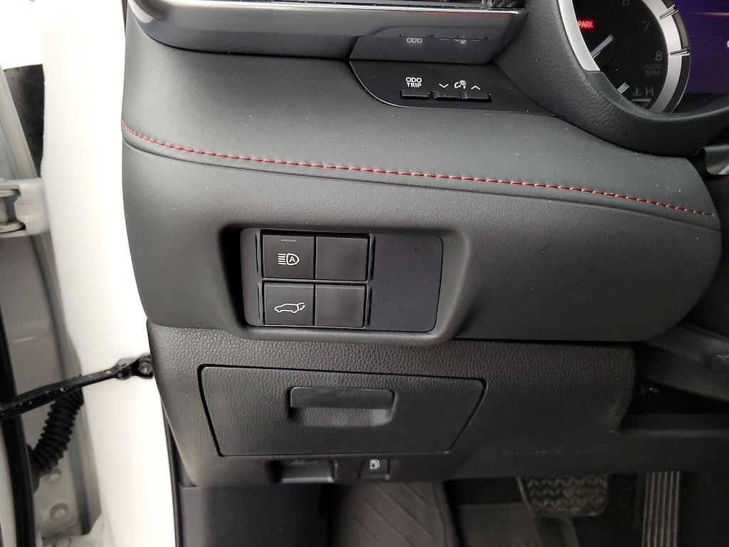 used 2021 Toyota Highlander car, priced at $39,998