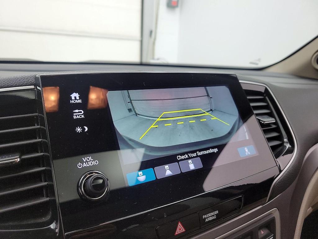 used 2019 Honda Pilot car, priced at $27,998