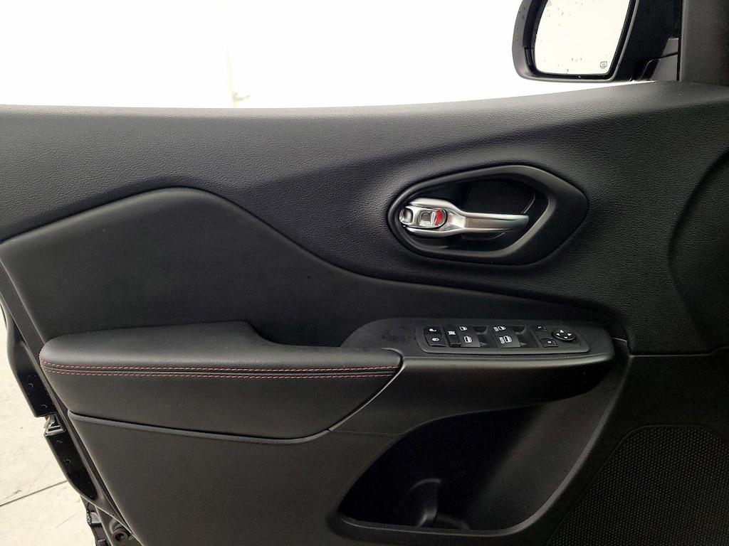 used 2022 Jeep Cherokee car, priced at $25,998