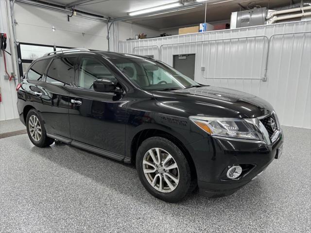 used 2016 Nissan Pathfinder car, priced at $10,990