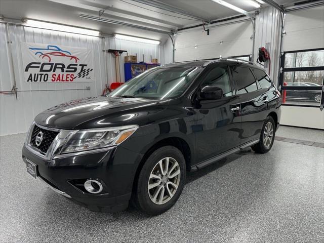 used 2016 Nissan Pathfinder car, priced at $10,990