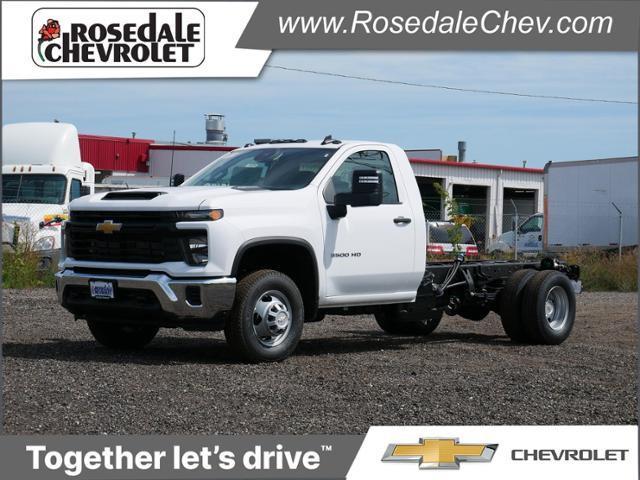 new 2024 Chevrolet Silverado 3500 car, priced at $75,981